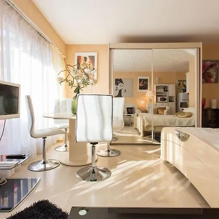 Apartment Lovely With Terrace Cannes