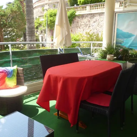 Lovely With Terrace Канны