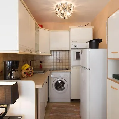 Apartmán Lovely With Terrace